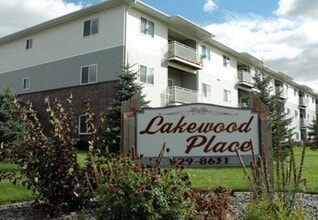 Lakewood Place in Aberdeen, SD - Building Photo - Building Photo