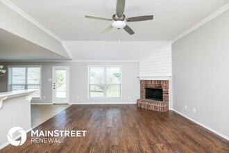 5202 Ambassador Dr in Midlothian, TX - Foto de edificio - Building Photo