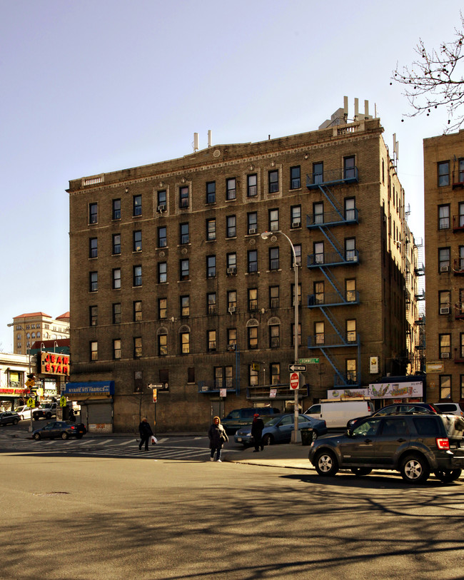 2-6 E 167th St in Bronx, NY - Building Photo - Building Photo