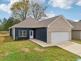 559 Troubadour Ln in Jasper, AL - Building Photo