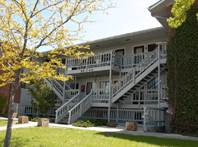 Arvada Plaza Apartments