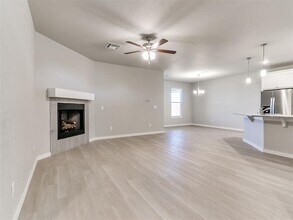 8325 NW 163rd Ter in Edmond, OK - Building Photo - Building Photo