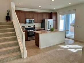 394 Water Lily St in Fillmore, CA - Building Photo - Building Photo