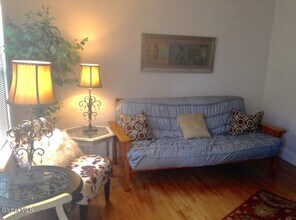 164 Clinton St in Saratoga Springs, NY - Building Photo - Building Photo