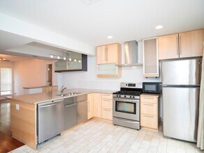 1906 Woodland Ave in Austin, TX - Building Photo - Building Photo