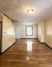 6431 Grays Ave in Philadelphia, PA - Building Photo - Building Photo