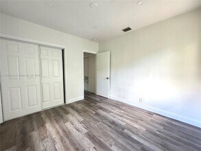 8201 Abbott Ave in Miami Beach, FL - Building Photo - Building Photo