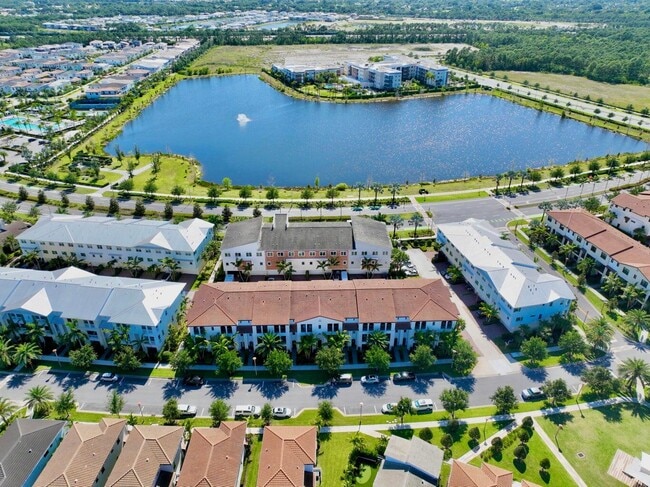 4079 Faraday Wy in Palm Beach Gardens, FL - Building Photo - Building Photo