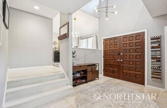 397 Livingood Ln in Lake Oswego, OR - Building Photo - Building Photo