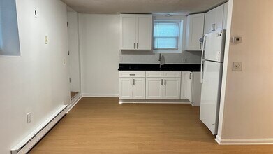 60 6th Ave in Quincy, MA - Building Photo - Building Photo
