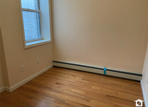 372 Bay Ridge Ave in Brooklyn, NY - Building Photo - Building Photo