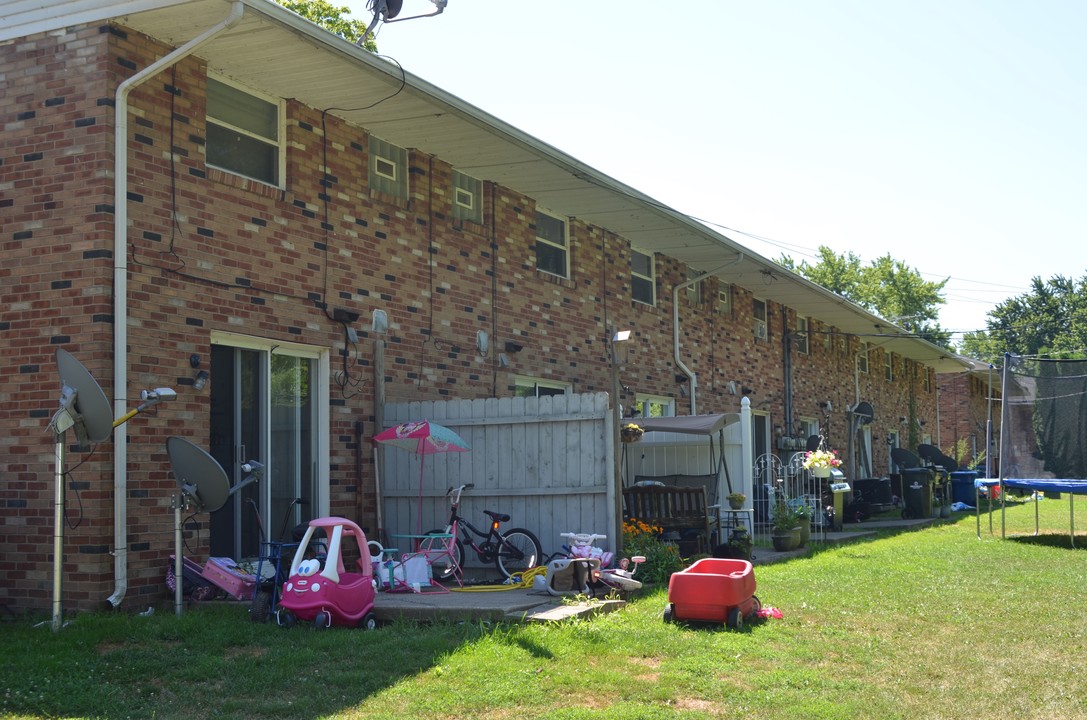 520 S Shore Ct in Vermilion, OH - Building Photo