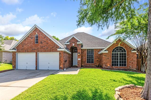 4564 Jousting Ln in Grand Prairie, TX - Building Photo