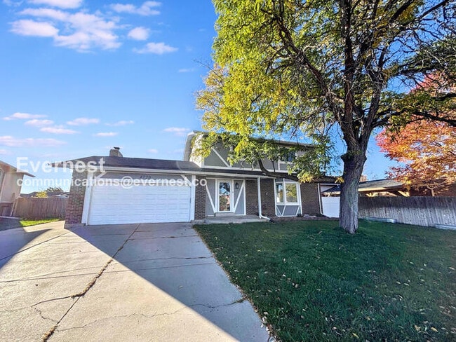 property at 4720 E 129th Cir