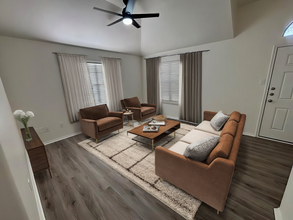 8135 Tierra Del Sol Rd in Arlington, TX - Foto de edificio - Building Photo