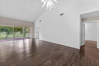 8790 Holly Ct in Tamarac, FL - Building Photo - Building Photo