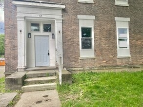 62 Elizabeth St in Dansville, NY - Foto de edificio - Building Photo