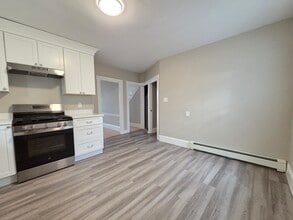 37 Quincy St in Quincy, MA - Building Photo - Building Photo