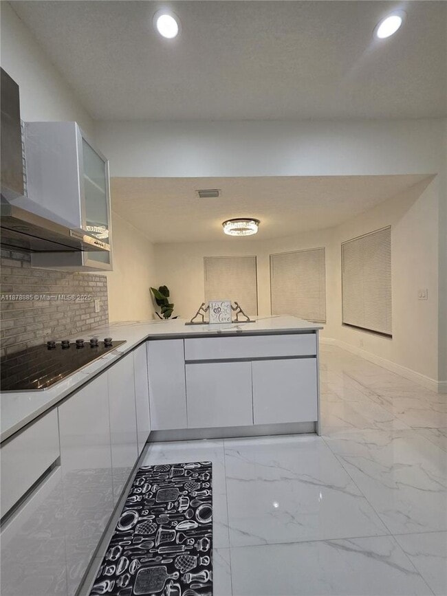 property at 1944 Classic Dr