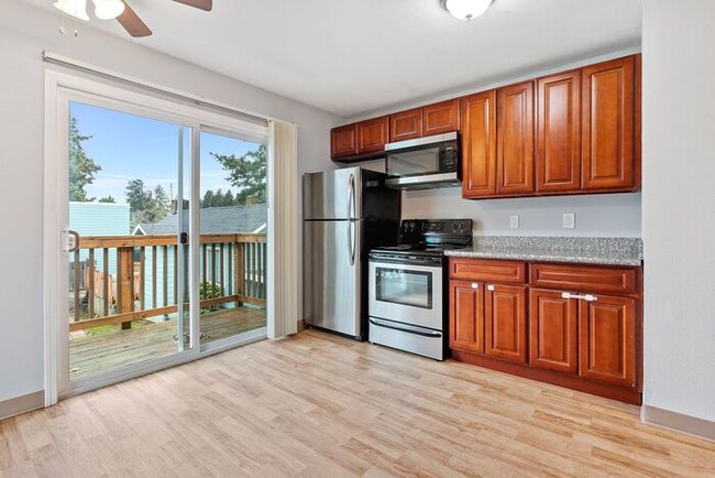 property at 2747 SE Chestnut St