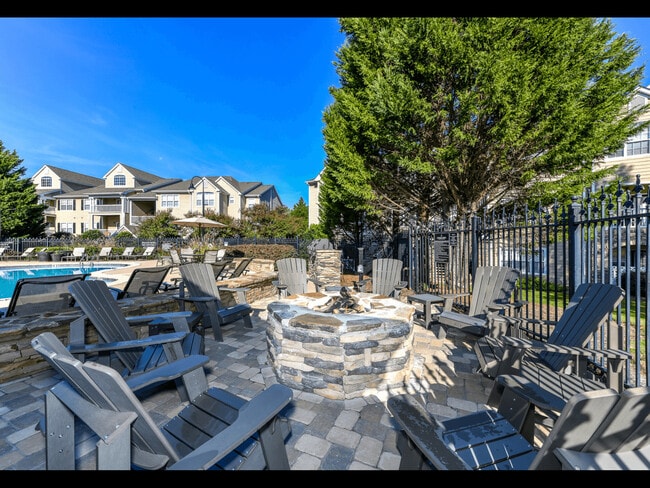 Walden Creek in Greenville, SC - Foto de edificio - Building Photo