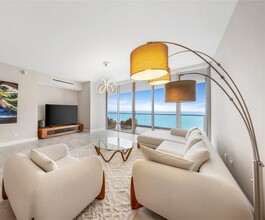 18501 Collins Ave, Unit 2502 in Sunny Isles Beach, FL - Building Photo - Building Photo