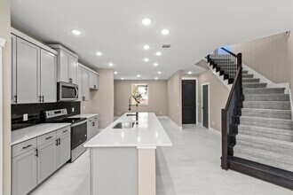 17503 Panorama Dr in Dripping Springs, TX - Building Photo - Building Photo