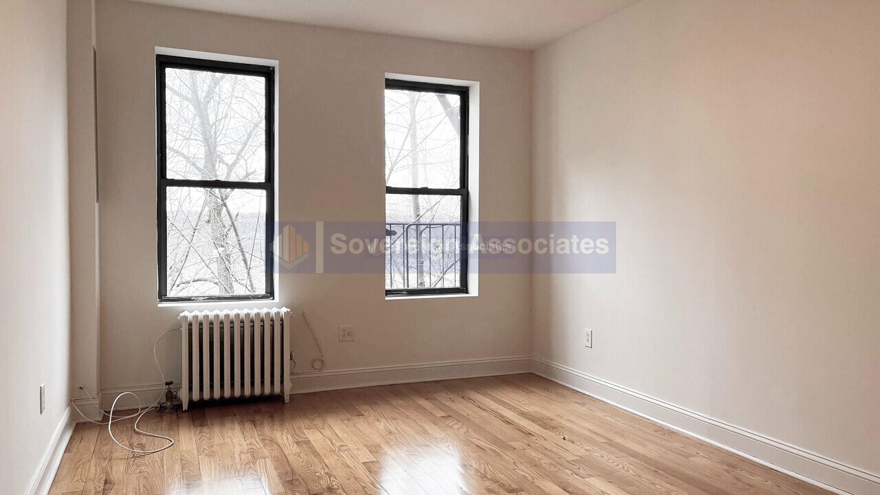 282 Cabrini Blvd-Unit -3G in New York, NY - Foto de edificio