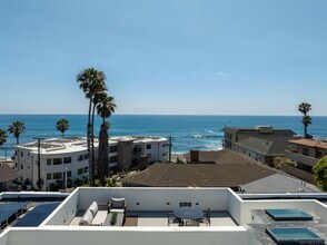 246 Playa Del Norte St in San Diego, CA - Building Photo - Building Photo
