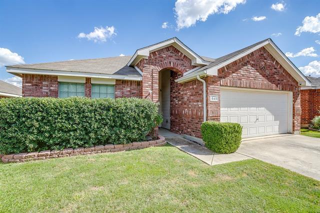 649 Chalk Knoll Rd in Fort Worth, TX - Building Photo