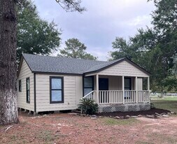 21534 Cedar Ln in Tomball, TX - Building Photo