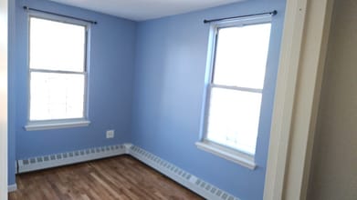 691 Glenmore Ave in Brooklyn, NY - Building Photo - Building Photo