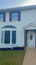 2342 Grayson Valley Cir in Birmingham, AL - Building Photo - Building Photo