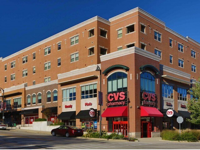 CollegePlace Uptown in Normal, IL - Building Photo