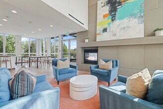 Aviara in Mercer Island, WA - Building Photo - Building Photo
