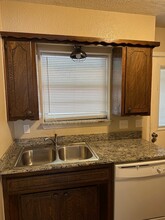 2010 W Utah Ave in Chickasha, OK - Building Photo - Building Photo