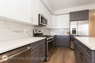 2535-2537 N California Ave, Unit 2 in Chicago, IL - Building Photo