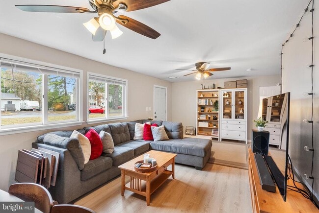 property at 236 Chippewa Trail