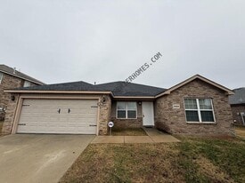 5004 Hunter Blvd in Oklahoma City, OK - Building Photo