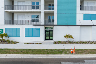 The Residences at Town Center in Madeira Beach, FL - Building Photo - Building Photo