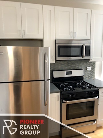 2317 N Rockwell St, Unit 2323-GDNC in Chicago, IL - Foto de edificio