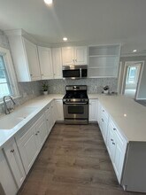 2334 Del Mar Rd, Unit Apartment in Montrose, CA - Building Photo - Building Photo