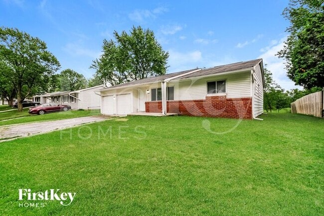 5807 Oliver Ave in Indianapolis, IN - Building Photo - Building Photo