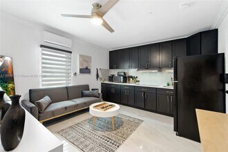 91865 Overseas Hwy in Tavernier, FL - Building Photo - Building Photo