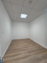 61 Kansas St, Unit 2D in Hackensack, NJ - Building Photo - Building Photo