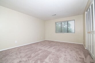 150 Elm St, Unit 1 in Braintree, MA - Foto de edificio - Building Photo