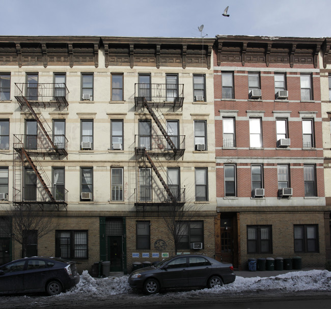 85 Greenpoint Ave in Brooklyn, NY - Building Photo - Building Photo