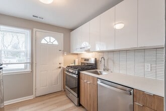 308 W Adams Ave in Magnolia, NJ - Building Photo - Building Photo