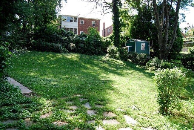 95 Undine Rd, Unit 93 in Boston, MA - Building Photo - Building Photo