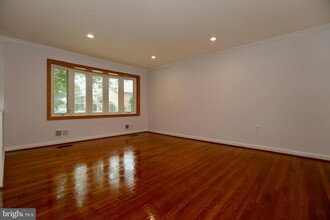 2808 Terrace Dr in Chevy Chase, MD - Building Photo - Building Photo